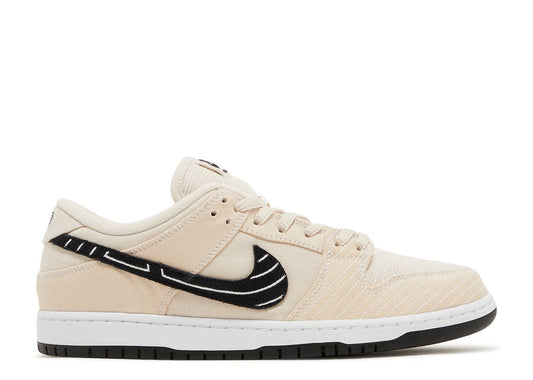 Dunk Low Albino & Preto