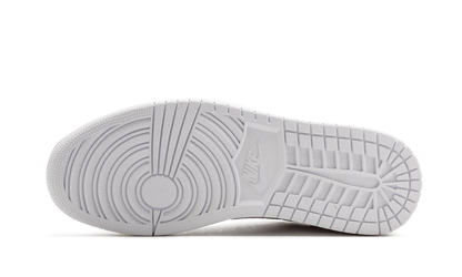 1 Retro Low NS "Triple White" 872782 100
