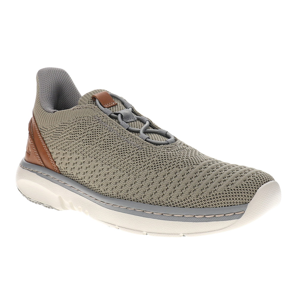 Pro Lo Slip On Sneakers