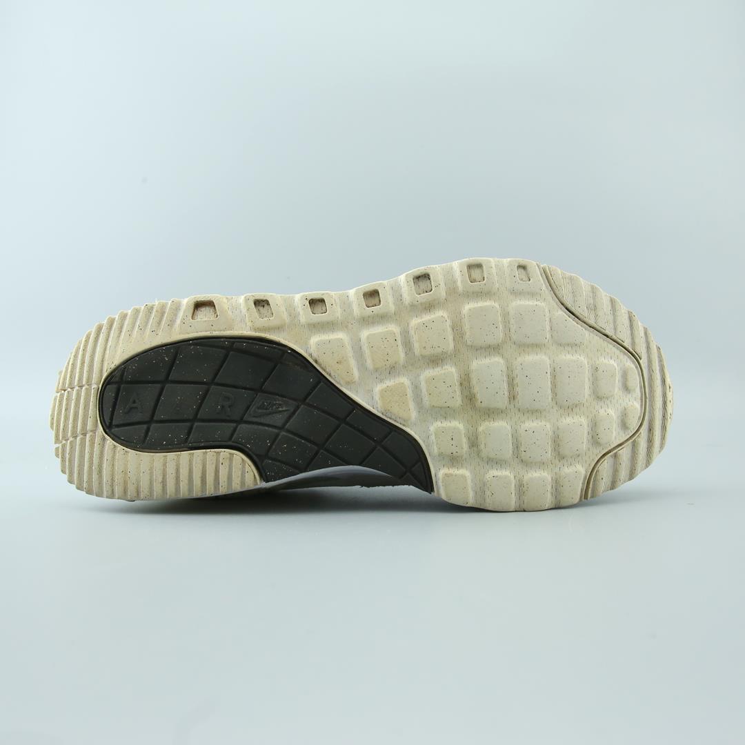 AIR MAX SYSTM
