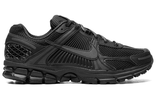 Zoom Vomero 5 Triple Black