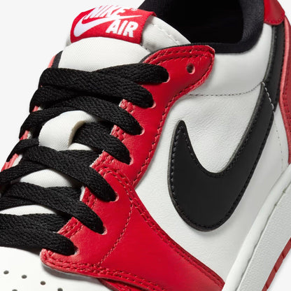 Air Jordan 1 Retro Low OG 'Chicago' (2025)