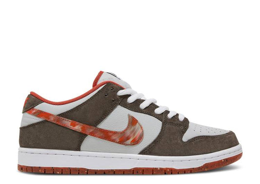 Dunk Low Crushed D.C.