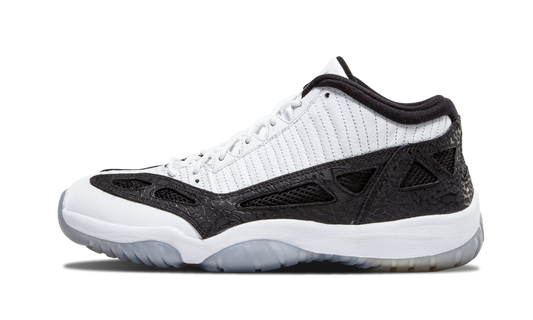 11 Retro Low 306008 100