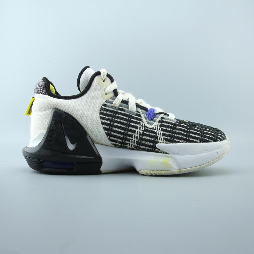 LEBRON WITNESS 6