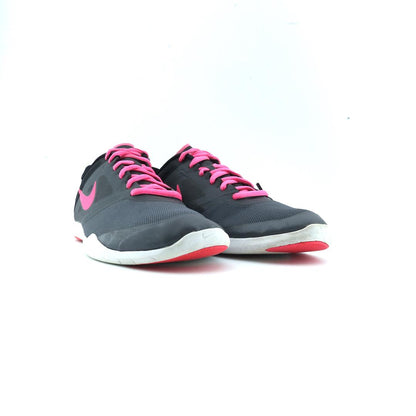 STUDIO TRAINER 2