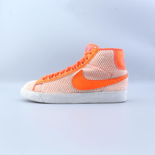 BLAZER MID
