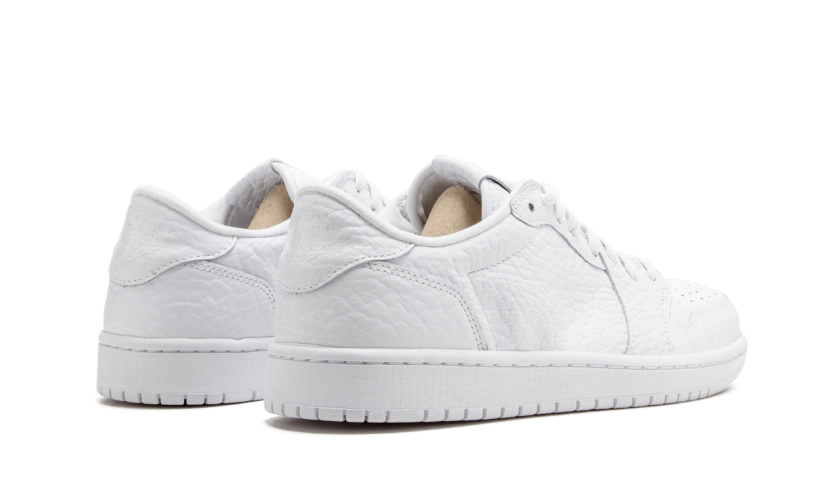 1 Retro Low NS "Triple White" 872782 100